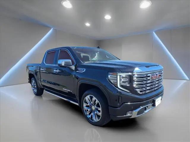 2023 GMC Sierra 1500 4WD Crew Cab Short Box Denali for sale in Freeport, IL