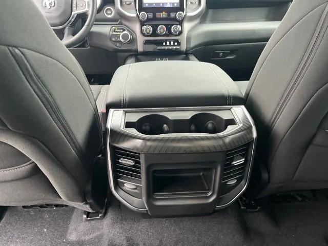 2026 Ram 1500 Express Crew Cab 4x4 57 Box