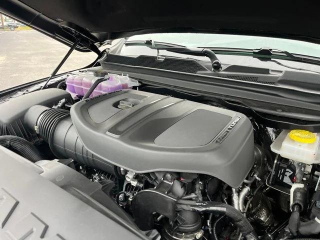 2026 Ram 1500 Express Crew Cab 4x4 57 Box