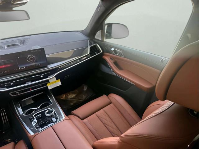2026 BMW X7 M60i
