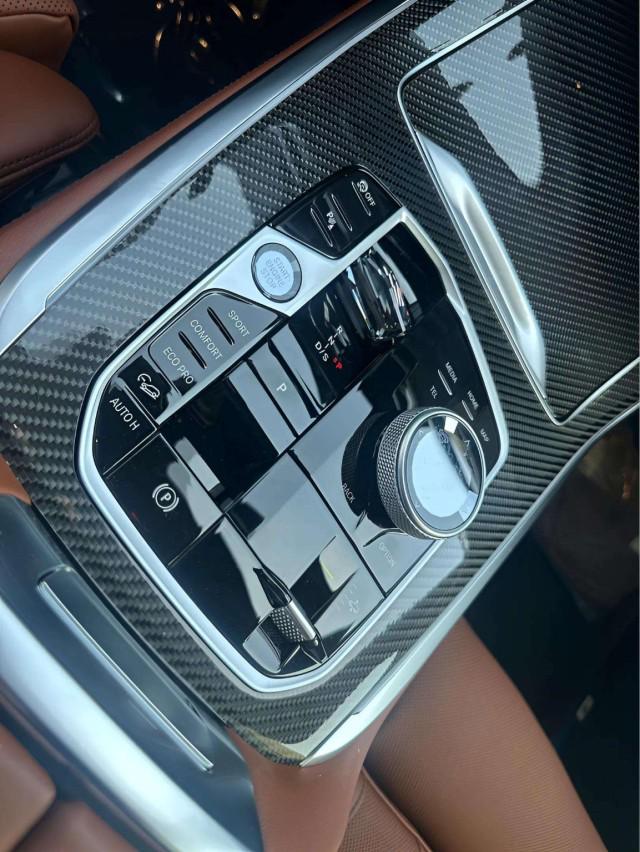 2026 BMW X7 M60i
