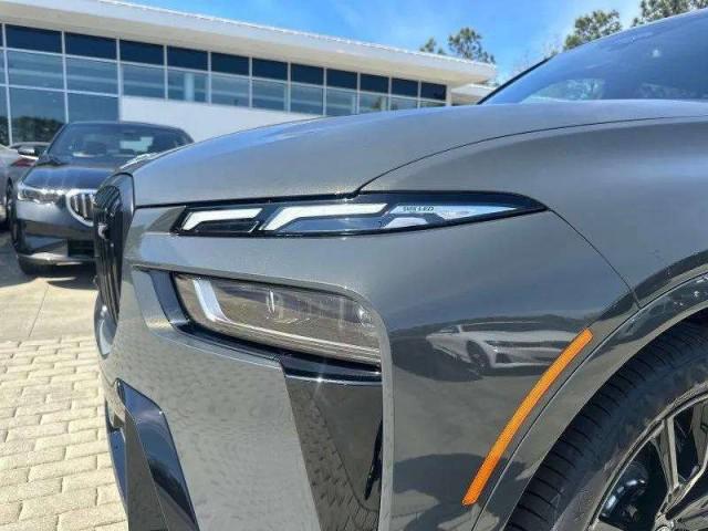 2026 BMW X7 M60i