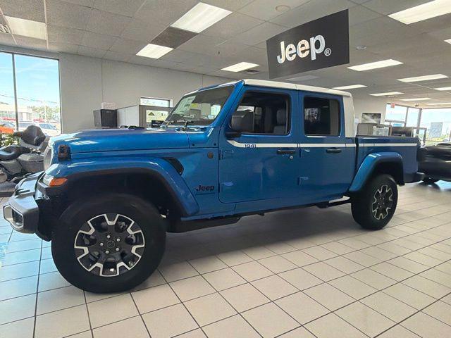 2026 Jeep Gladiator GLADIATOR SAHARA 4X4