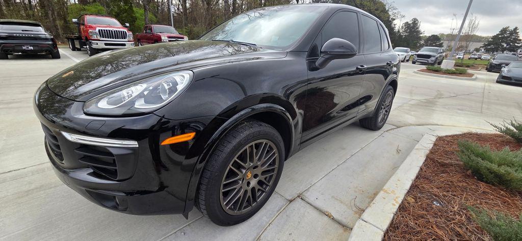 2017 Porsche Cayenne Platinum Edition