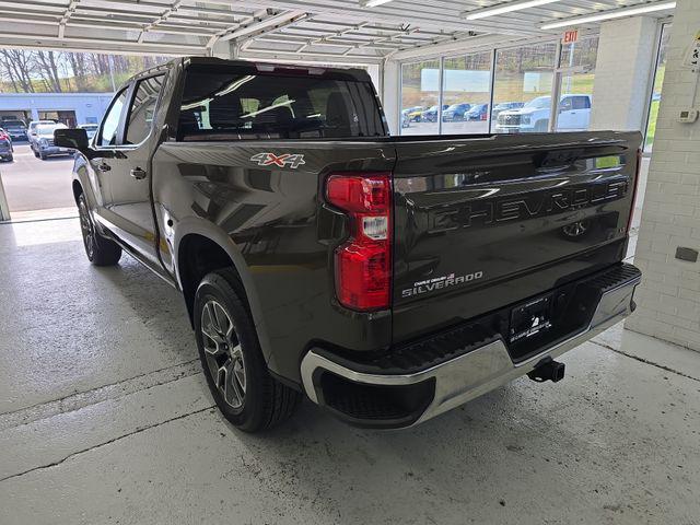 2023 Chevrolet Silverado 1500 4WD Crew Cab Short Bed LT with 2FL