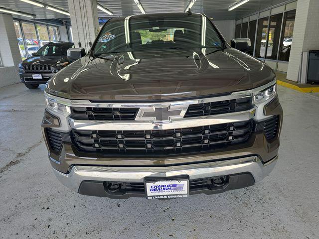 2023 Chevrolet Silverado 1500 4WD Crew Cab Short Bed LT with 2FL