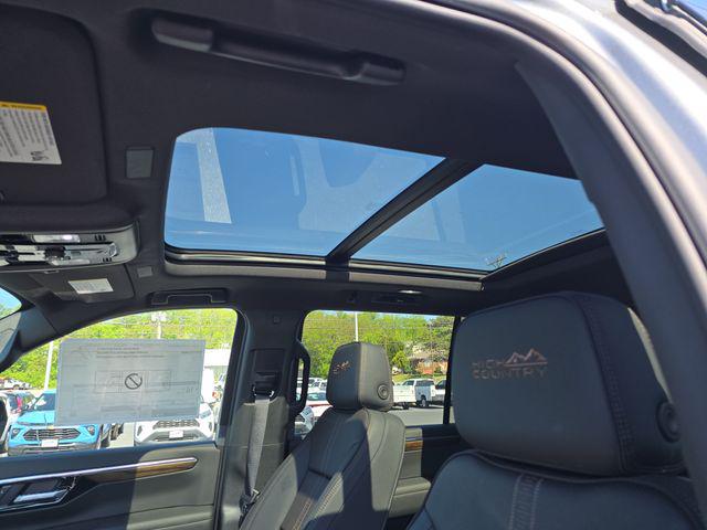2026 Chevrolet Suburban High Country, 4WD