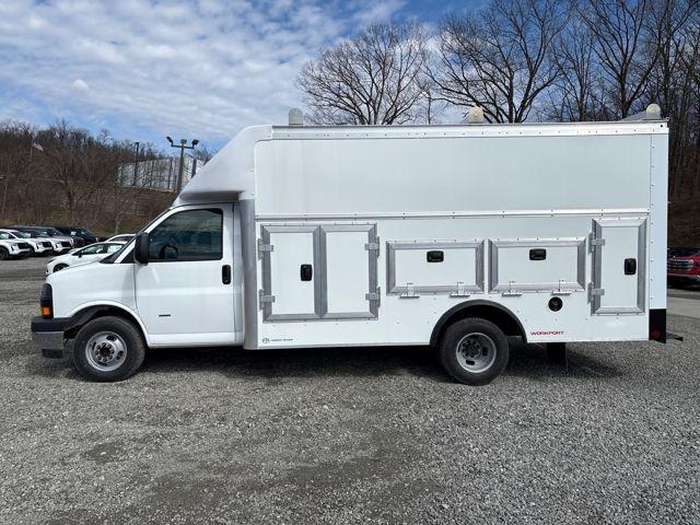 2026 GMC Savana Cutaway Work Van
