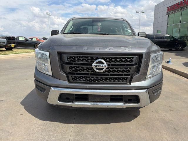 2022 Nissan Titan Crew Cab SV 4x2