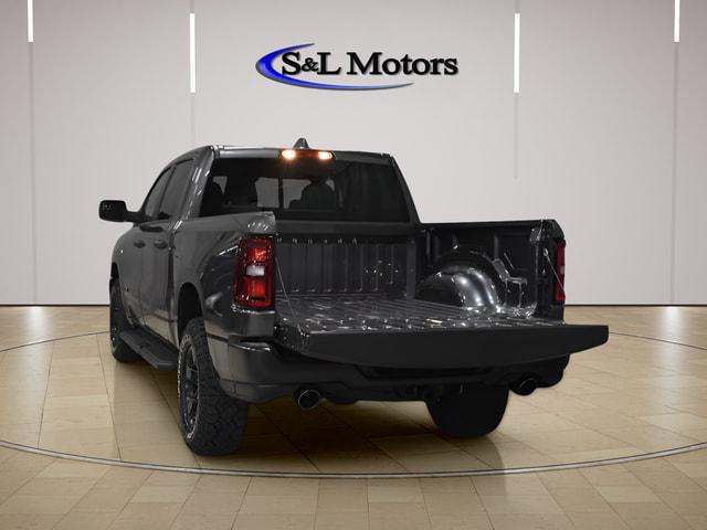 2026 Ram 1500 Warlock Crew Cab 4x4 5'7" Box