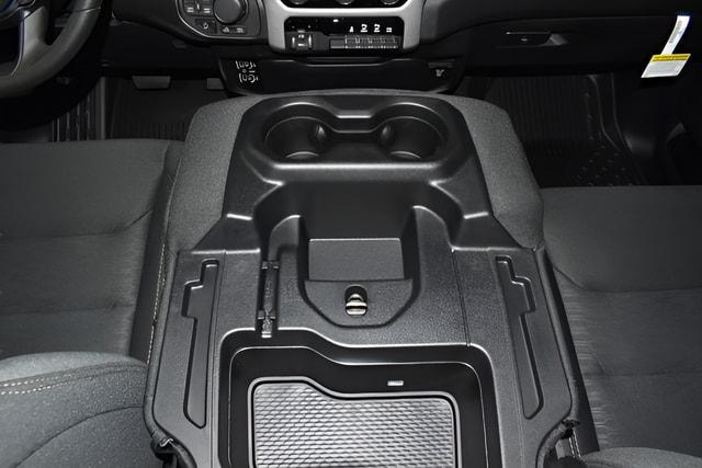 2026 Ram 1500 Warlock Crew Cab 4x4 5'7" Box