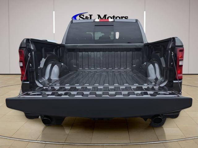 2026 Ram 1500 Warlock Crew Cab 4x4 5'7" Box