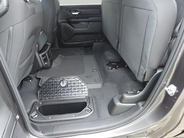 2026 Ram 1500 Warlock Crew Cab 4x4 5'7" Box
