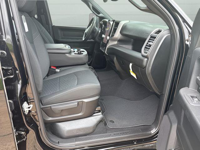 2026 Ram 3500 Tradesman Crew Cab 4x4 8' Box
