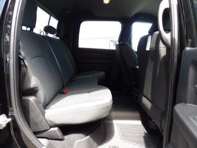 2026 Ram 2500 Black Express Crew Cab 4x4 64 Box