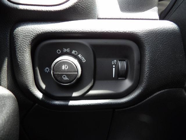 2026 Ram 2500 Black Express Crew Cab 4x4 64 Box