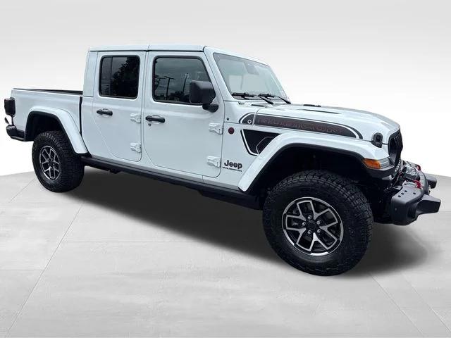 2026 Jeep Gladiator GLADIATOR SHADOW OPS 4X4
