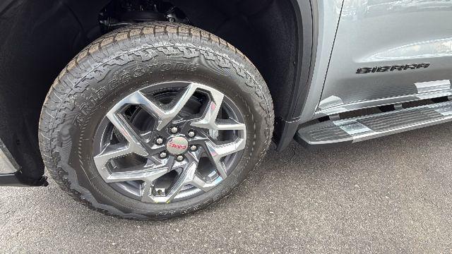 2026 GMC Sierra 1500 Crew Cab, Short Bed, SLT, 4WD