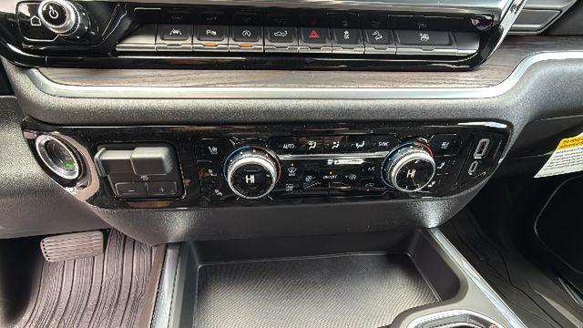 2026 GMC Sierra 1500 Crew Cab, Short Bed, SLT, 4WD