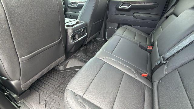 2026 GMC Sierra 1500 Crew Cab, Short Bed, SLT, 4WD