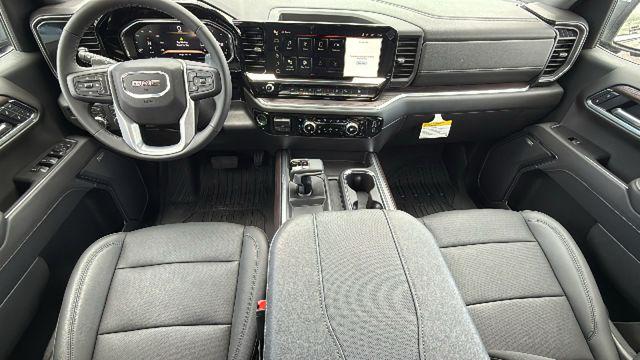 2026 GMC Sierra 1500 Crew Cab, Short Bed, SLT, 4WD