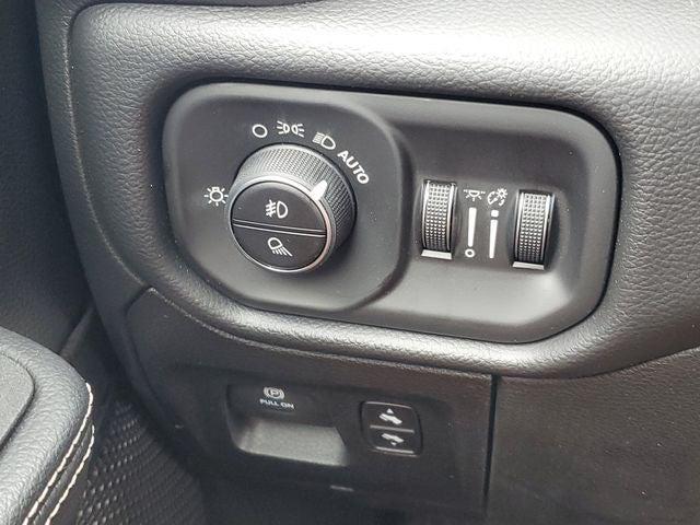 2026 Ram 1500 Laramie Crew Cab 4x4 57 Box
