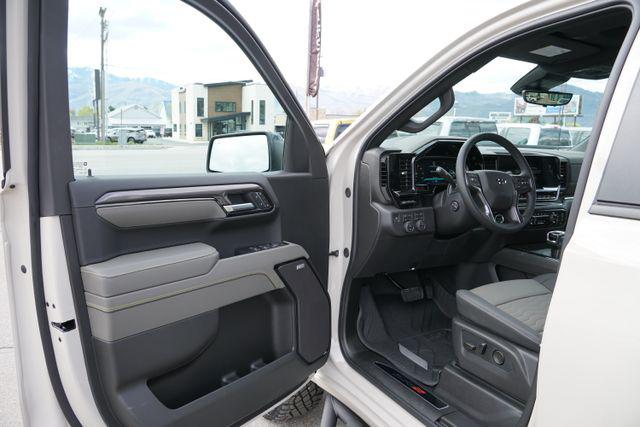 2026 Chevrolet Silverado 1500 4WD Crew Cab Short Bed ZR2