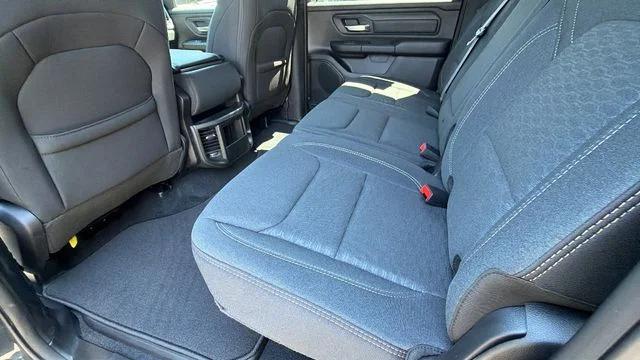 2026 Ram 1500 Express Crew Cab 4x4 5'7" Box