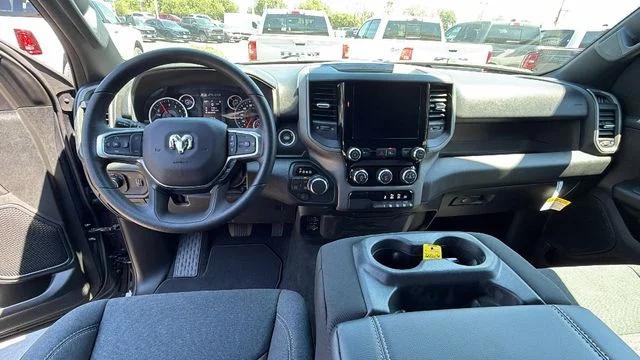2026 Ram 1500 Express Crew Cab 4x4 5'7" Box