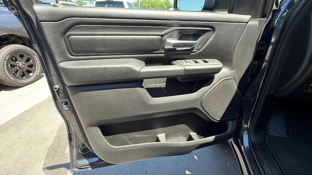 2026 Ram 1500 Express Crew Cab 4x4 5'7" Box