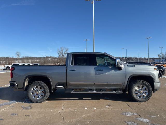 2026 Chevrolet Silverado 2500HD Crew Cab, Standard Bed, High Country, 4WD