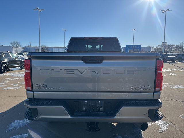 2026 Chevrolet Silverado 2500HD Crew Cab, Standard Bed, High Country, 4WD