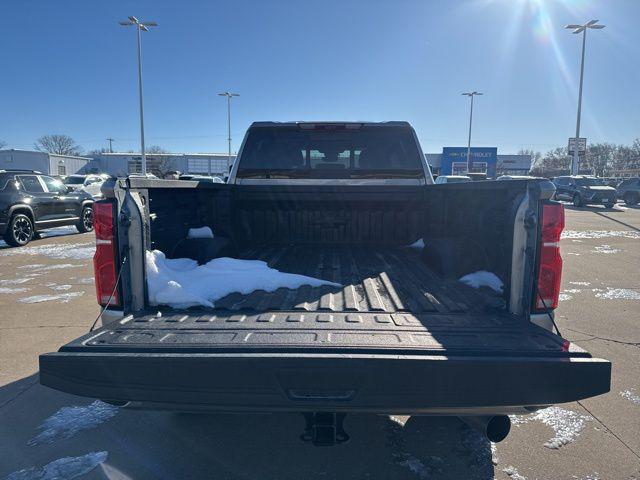2026 Chevrolet Silverado 2500HD Crew Cab, Standard Bed, High Country, 4WD