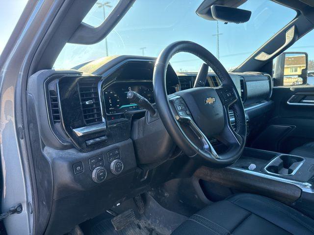 2026 Chevrolet Silverado 2500HD Crew Cab, Standard Bed, High Country, 4WD