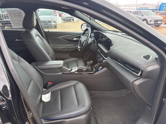 2025 Buick NV Sport Touring FWD