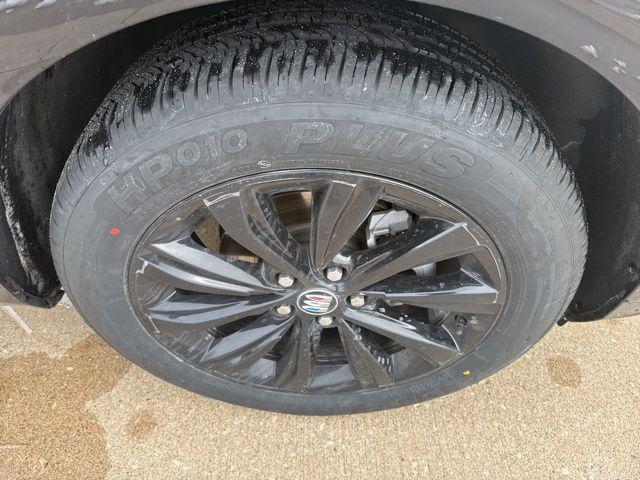 2025 Buick NV Sport Touring FWD