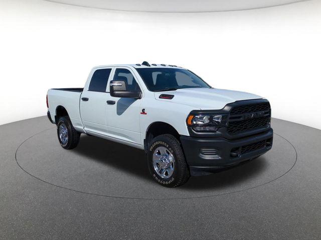2024 RAM 2500 Tradesman Crew Cab 4x4 64 Box
