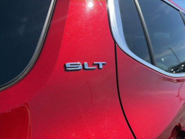 2023 GMC Acadia AWD SLT