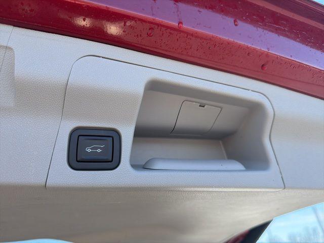 2023 GMC Acadia AWD SLT