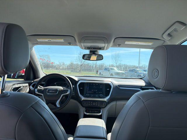 2023 GMC Acadia AWD SLT