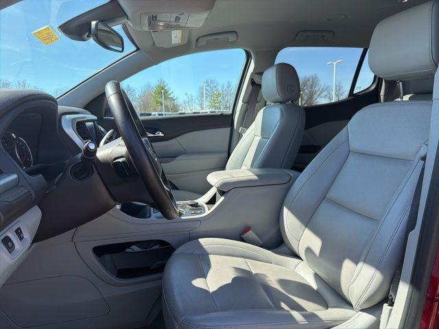 2023 GMC Acadia AWD SLT