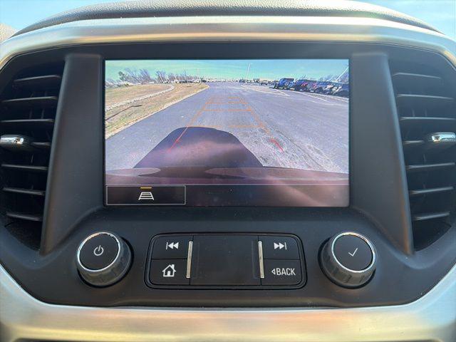 2023 GMC Acadia AWD SLT