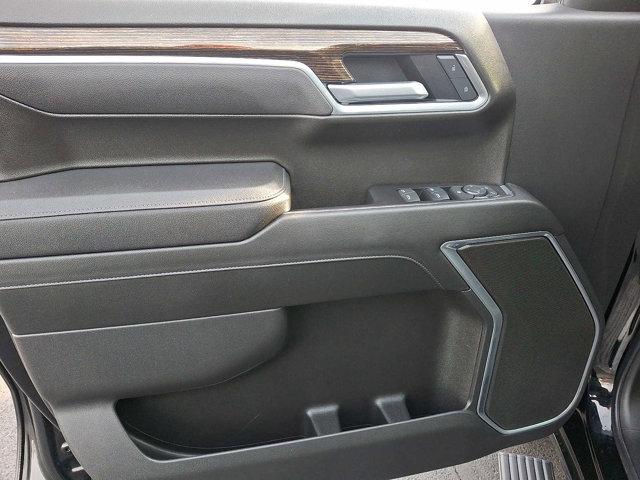 2025 GMC Sierra 1500 4WD Double Cab Standard Box Elevation with 3VL