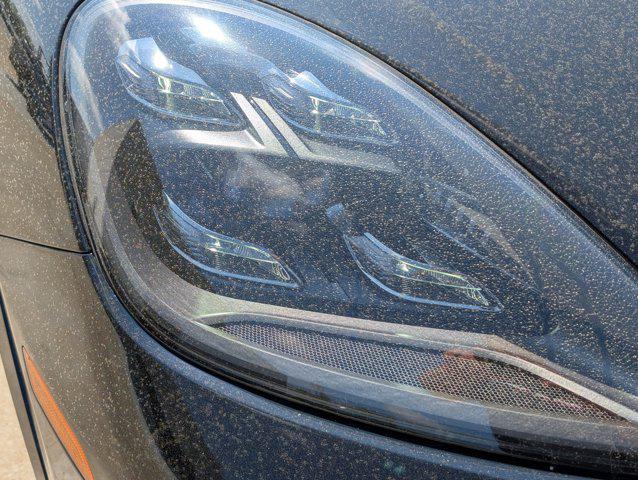 2022 Porsche Cayenne Unknown
