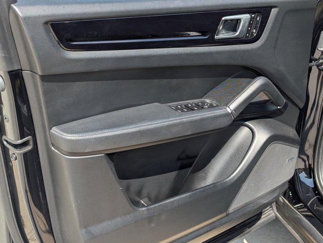 2022 Porsche Cayenne Unknown