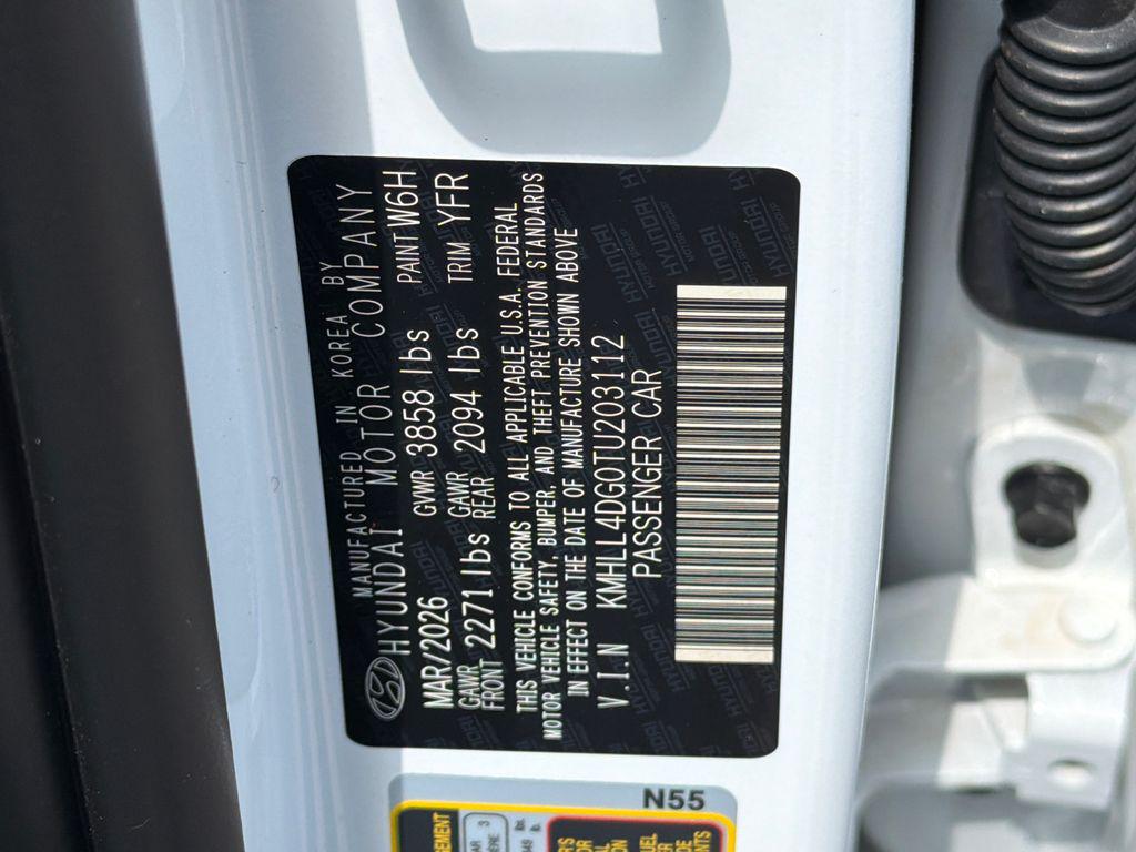 New 2026 Serenity White Pearl HYUNDAI SE image 33