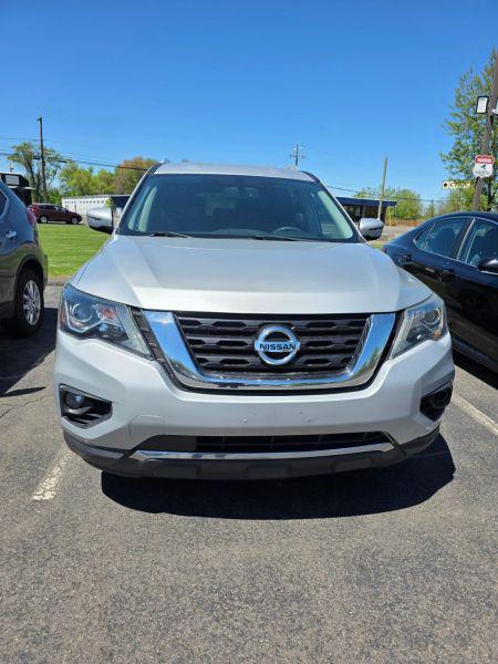 2017 Nissan Pathfinder SV for sale in East Windsor, CT