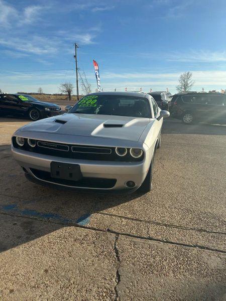 2021 Dodge Challenger SXT