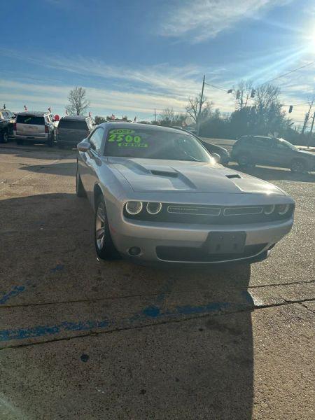 2021 Dodge Challenger SXT