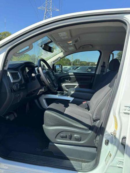 2019 Nissan Titan SV